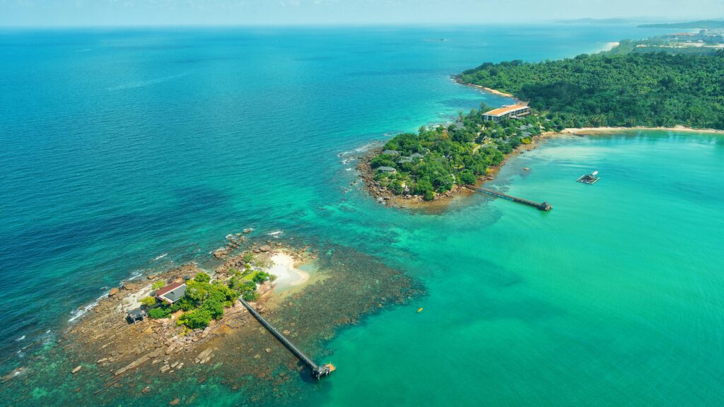 How to Visit Yukevalo Island